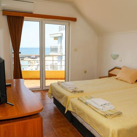 Hotel Sofia Beach Несебр Экстерьер фото