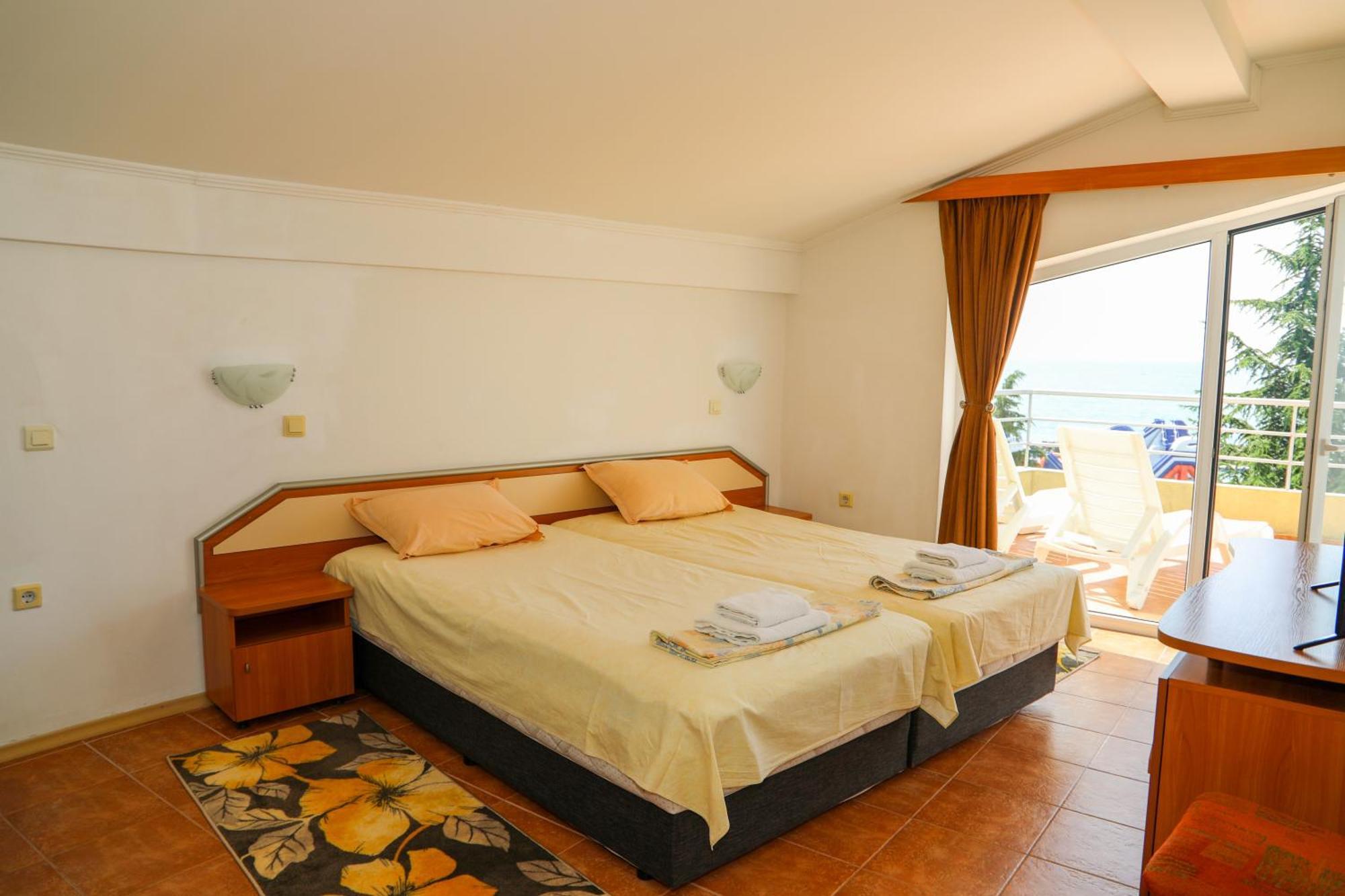 Hotel Sofia Beach Несебр Экстерьер фото