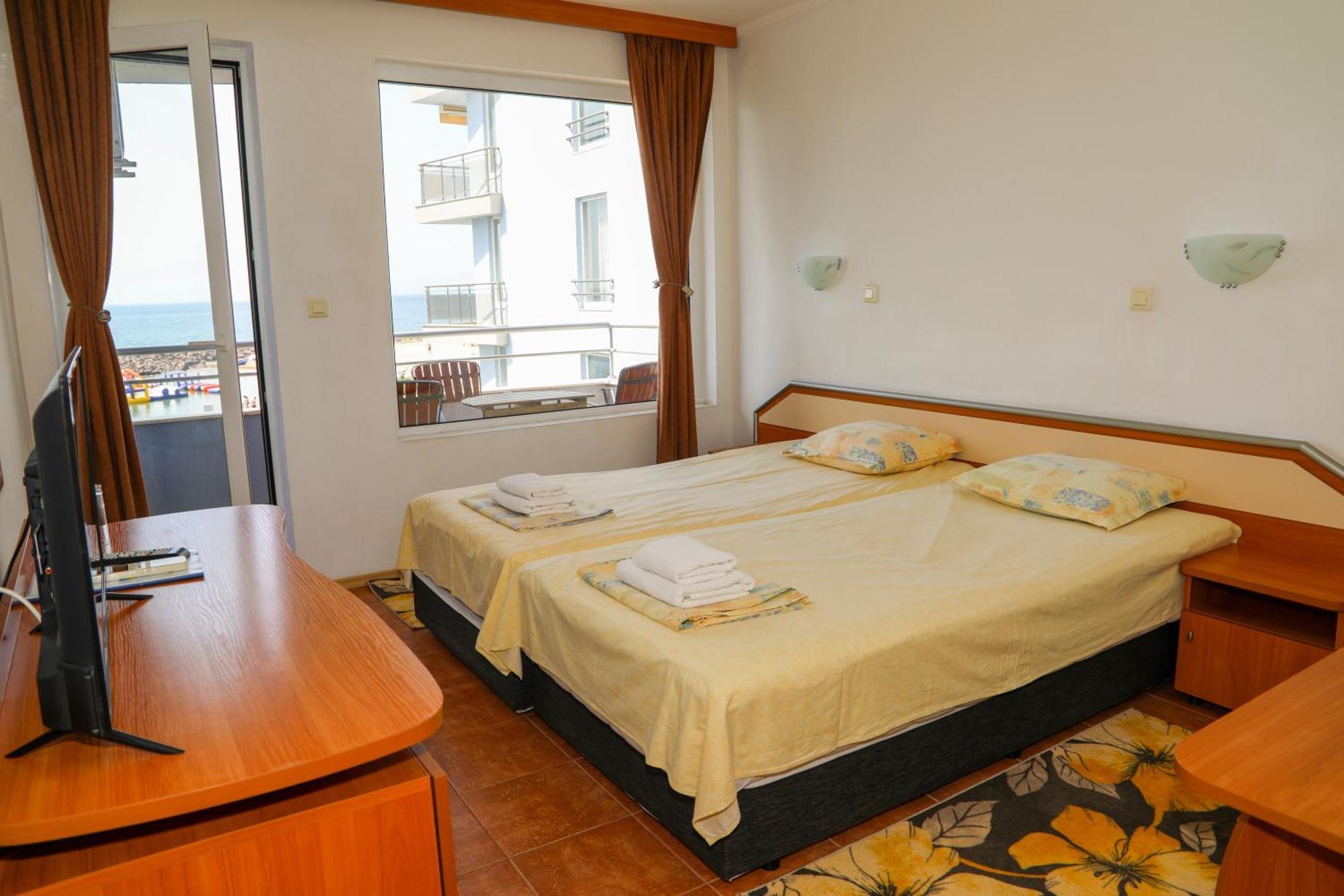 Hotel Sofia Beach Несебр Экстерьер фото